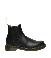 Dr. Martens 2976 Smooth Leather Chelsea Boot Black